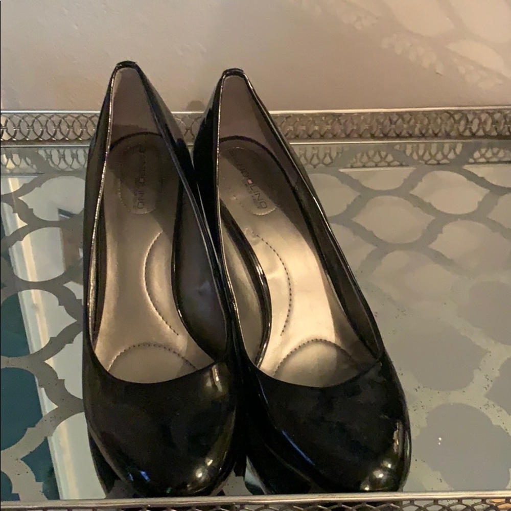 Black heels